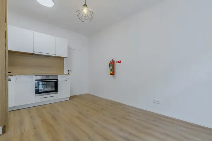 Pronájem bytu 2+kk, Praha - Košíře, Fabiánova, 37 m2