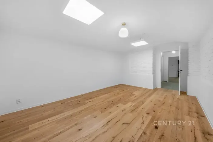 Pronájem bytu 2+kk, Praha - Nusle, Sezimova, 50 m2