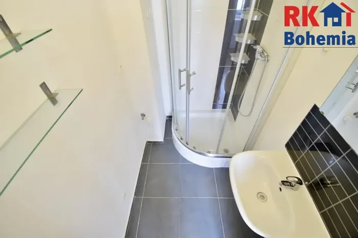 Pronájem bytu 1+kk, Praha - Břevnov, Na Petynce, 29 m2