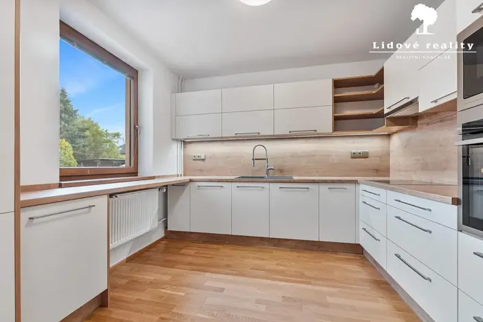 Prodej rodinného domu, Baška, 226 m2