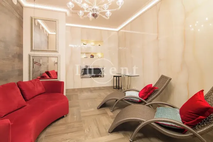 Prodej bytu 3+kk, Karlovy Vary, Vřídelní, 238 m2