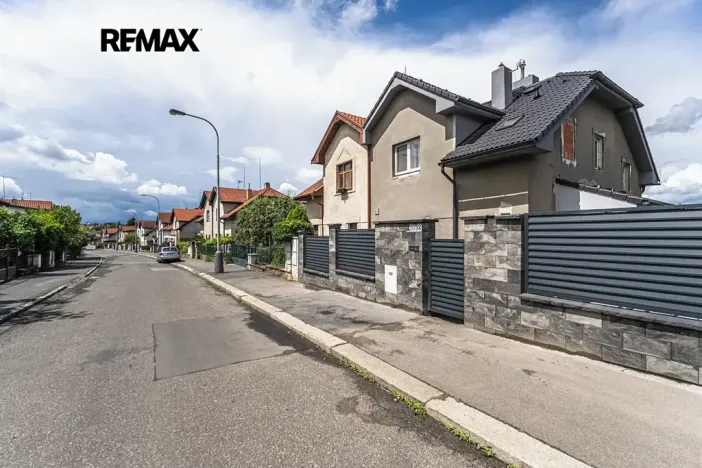 Pronájem rodinného domu, Praha - Strašnice, U trati, 120 m2