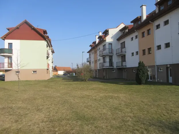 Prodej bytu 2+kk, Šaratice, Slunná, 53 m2