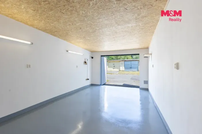 Pronájem garáže, Česká Lípa, Heroutova, 22 m2