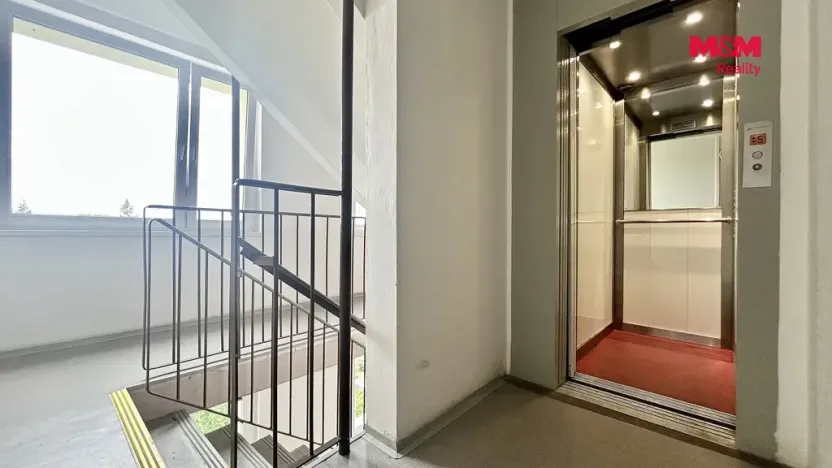 Pronájem bytu 2+kk, Poděbrady - Poděbrady II, Dr. Horákové, 43 m2
