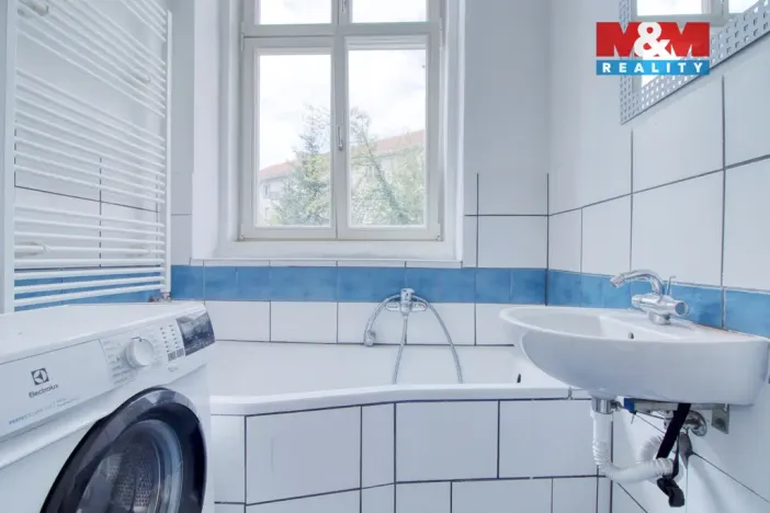 Pronájem bytu 1+kk, Plzeň - Jižní Předměstí, Klatovská třída, 23 m2