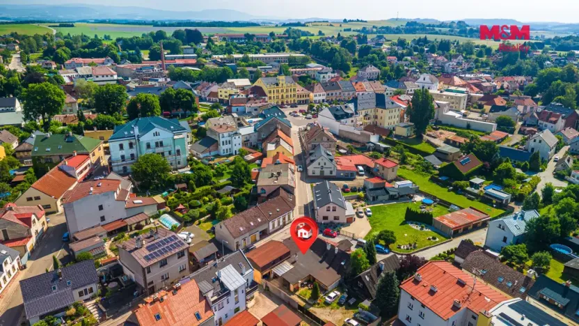 Prodej restaurace, Lomnice nad Popelkou, Poděbradova, 600 m2