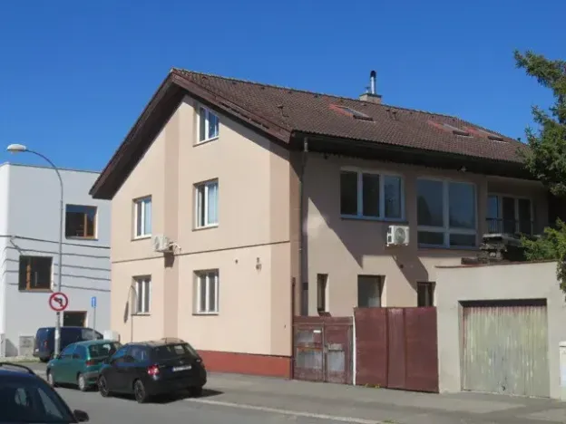 Dražba rodinného domu, Plzeň, Školní, 10 m2