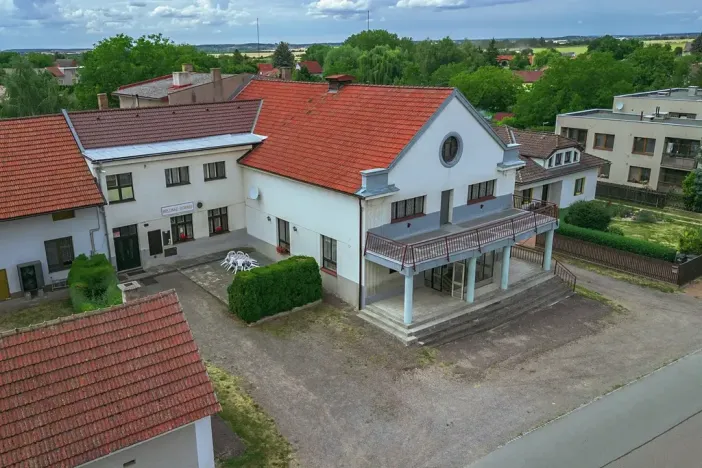 Prodej restaurace, Klamoš, 865 m2