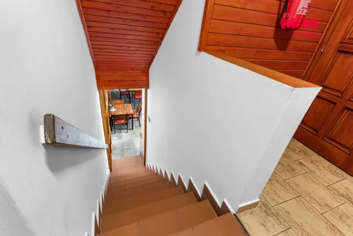 Prodej ubytování, Lomnice nad Popelkou, Poděbradova, 600 m2