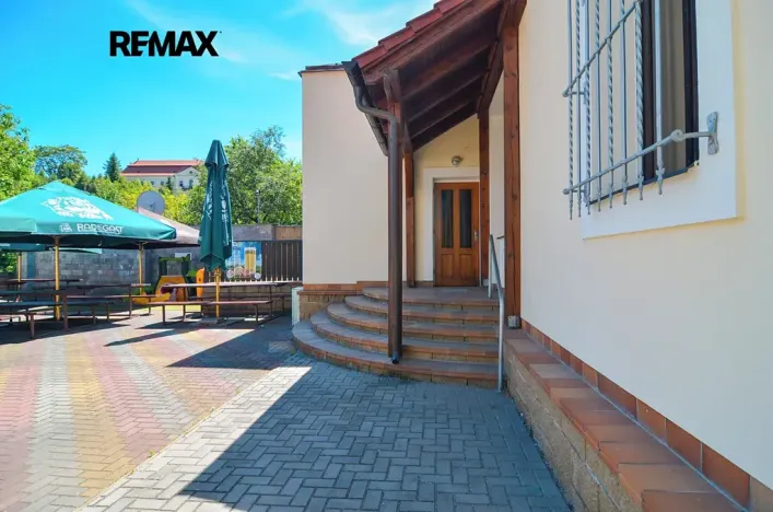 Prodej restaurace, Koryčany, Zámecká, 320 m2