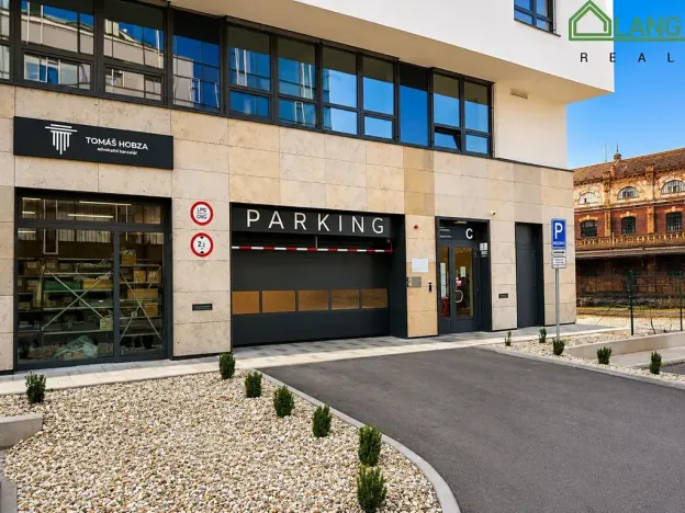 Pronájem garážového stání, Nové Sady, 13 m2