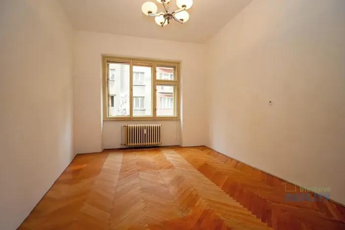 Prodej bytu 3+1, Praha - Vinohrady, V Horní Stromce, 70 m2