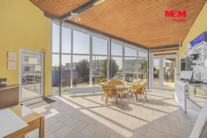 Prodej obchodního prostoru, Pardubice - Zelené Předměstí, Mikulovická, 330 m2