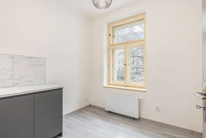 Pronájem bytu 2+kk, Praha - Vršovice, Košická, 29 m2