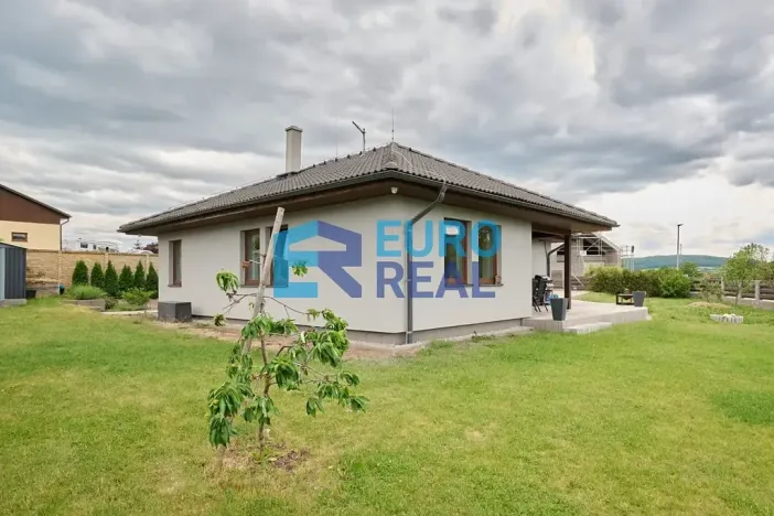 Prodej rodinného domu, Bavoryně, 125 m2