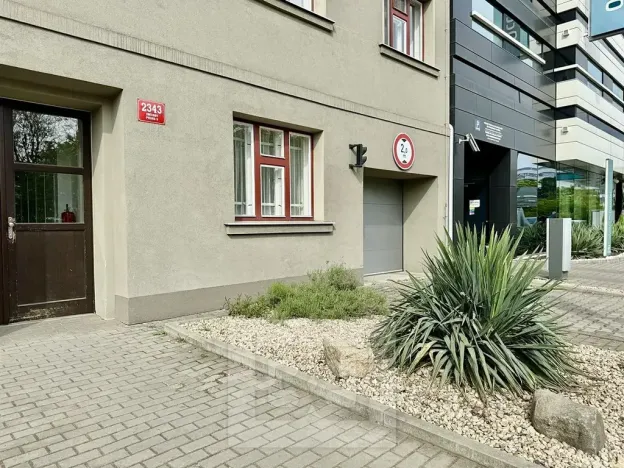 Pronájem bytu 1+kk, Praha - Smíchov, 30 m2