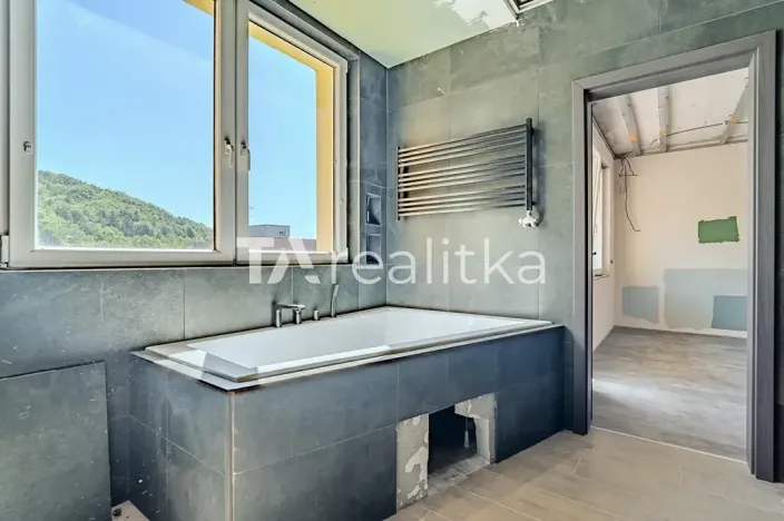 Prodej bytu 4+kk, Třinec, Sosnová, 77 m2