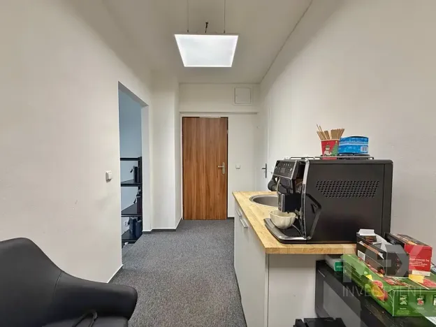 Pronájem obchodního prostoru, Praha - Krč, Budějovická, 70 m2