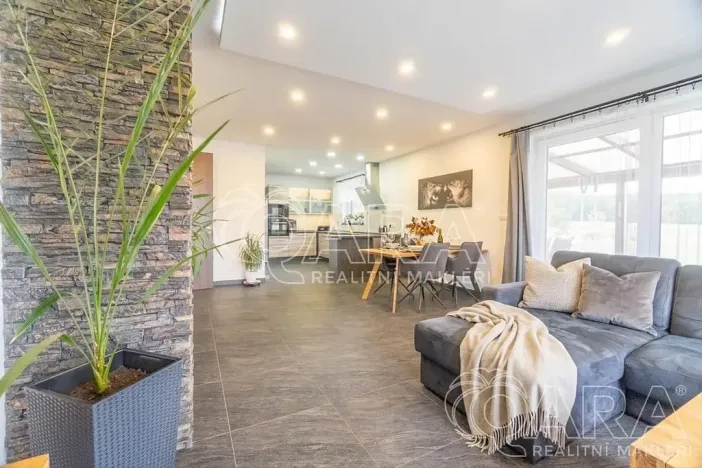 Prodej rodinného domu, Rožmitál pod Třemšínem, 180 m2