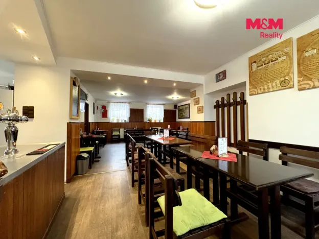 Prodej rodinného domu, Velké Žernoseky, 438 m2