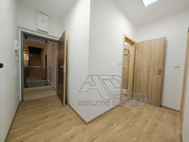 Pronájem bytu 2+kk, České Budějovice, B. Smetany, 46 m2