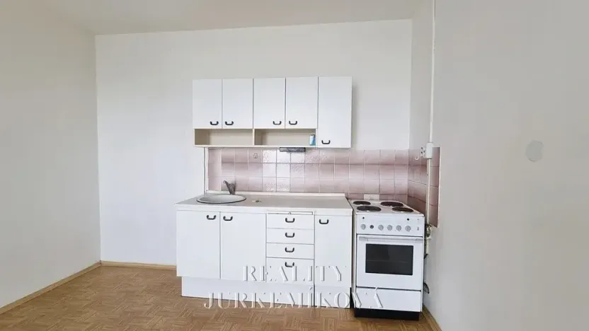 Pronájem bytu 2+kk, České Budějovice, Labská, 44 m2
