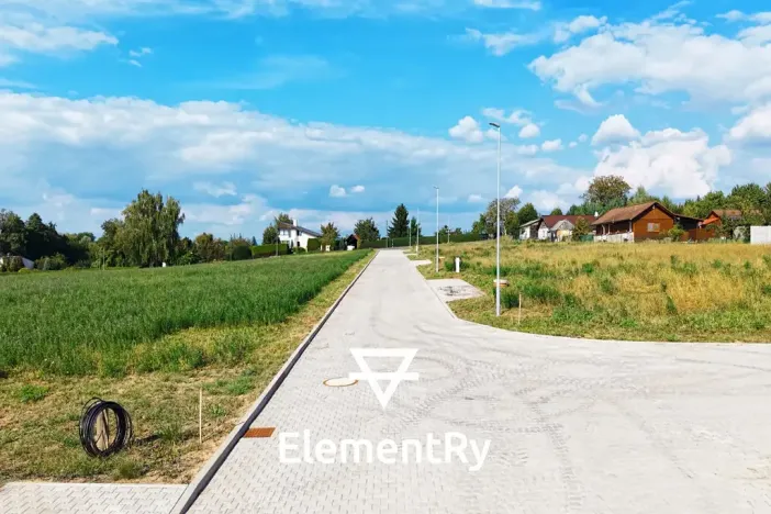 Prodej pozemku pro bydlení, Mokrovousy, 650 m2