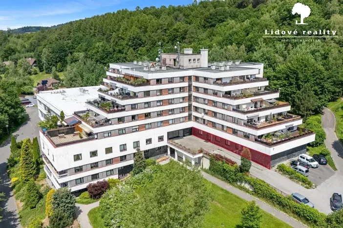 Prodej ordinace, Rožnov pod Radhoštěm, Lesní, 274 m2