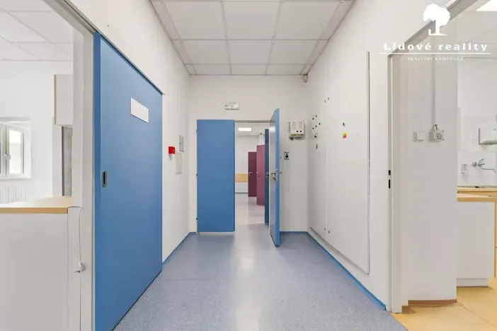 Prodej ordinace, Rožnov pod Radhoštěm, Lesní, 274 m2