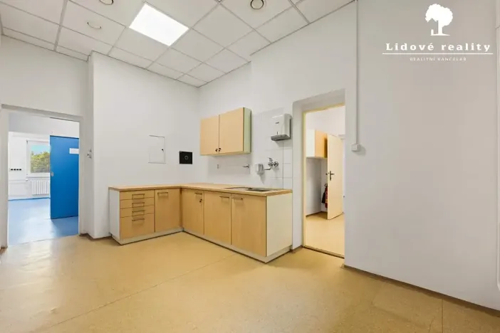 Prodej ordinace, Rožnov pod Radhoštěm, Lesní, 274 m2