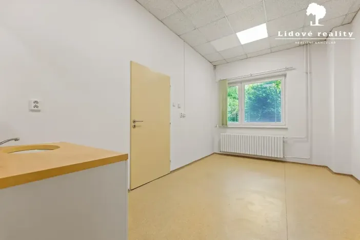 Prodej ordinace, Rožnov pod Radhoštěm, Lesní, 274 m2