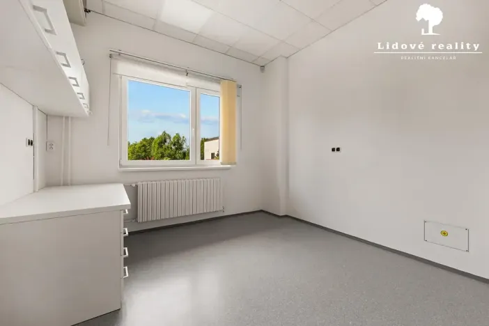 Prodej ordinace, Rožnov pod Radhoštěm, Lesní, 274 m2