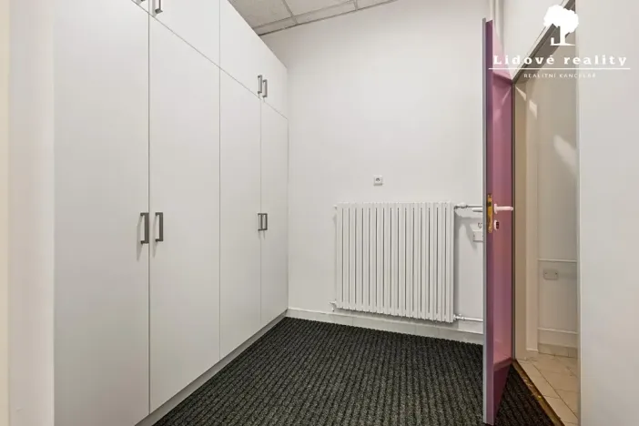 Prodej ordinace, Rožnov pod Radhoštěm, Lesní, 274 m2