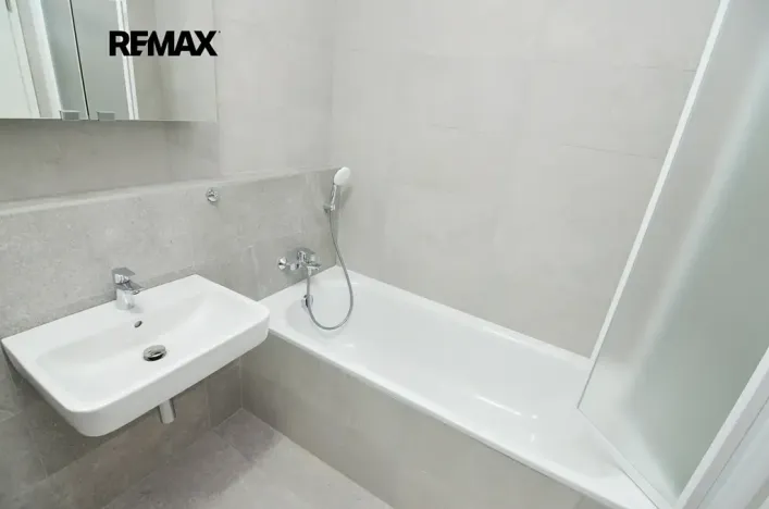 Pronájem bytu 2+kk, Praha - Hlubočepy, Divíškové, 51 m2
