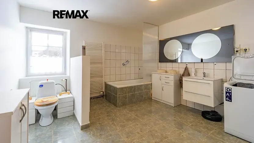 Prodej rodinného domu, Žandov, 296 m2