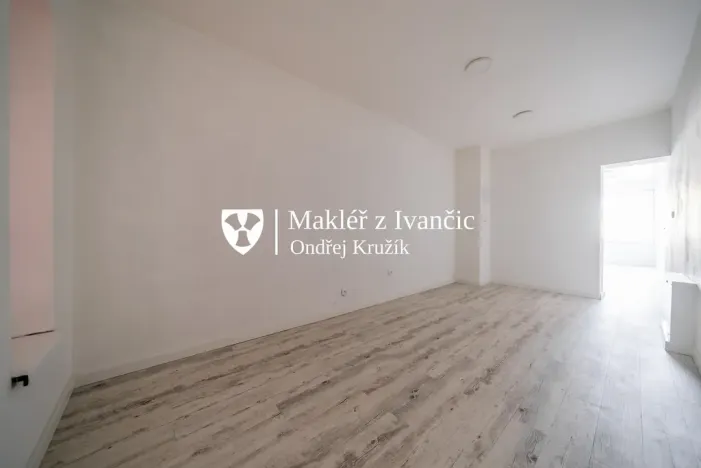Prodej bytu 2+kk, Počenice-Tetětice - Počenice, 33 m2