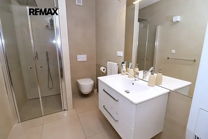 Prodej bytu 4+kk, Pardubice, Husova, 93 m2