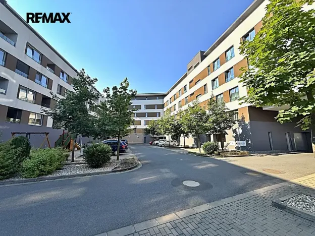 Prodej bytu 4+kk, Pardubice, Husova, 93 m2