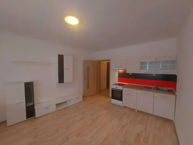 Pronájem bytu 2+kk, Tišnov, Klášterská, 32 m2