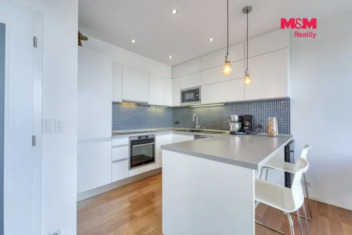 Prodej bytu 3+kk, Praha - Vysočany, Sousedíkova, 72 m2