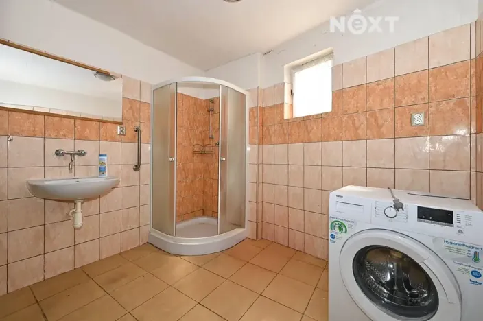 Prodej rodinného domu, Drnholec, nám. Svobody, 210 m2