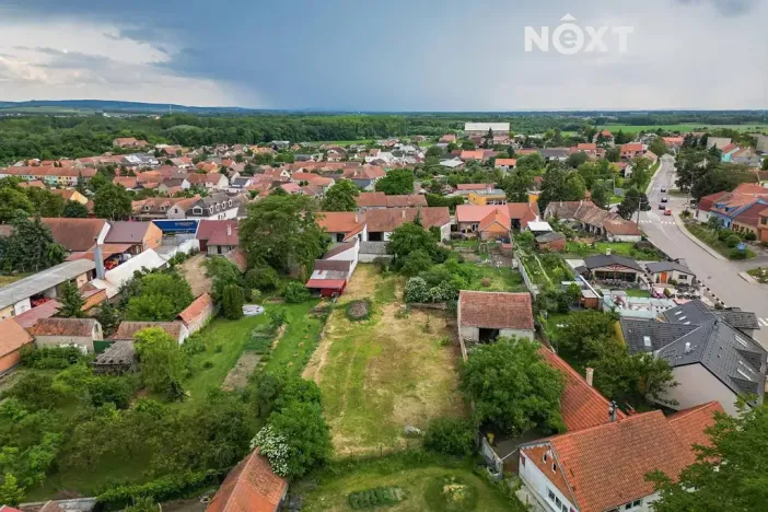 Prodej rodinného domu, Drnholec, nám. Svobody, 210 m2