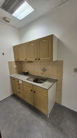 Pronájem kanceláře, Praha - Nové Město, Politických vězňů, 153 m2
