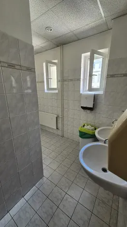 Pronájem kanceláře, Praha - Nové Město, Politických vězňů, 153 m2