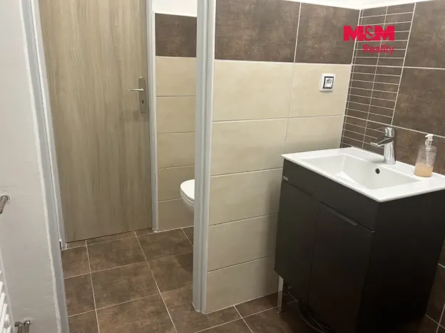 Pronájem obchodního prostoru, Jablonec nad Nisou, Riegrova, 20 m2