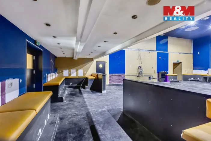 Pronájem obchodního prostoru, Jesenice, Budějovická, 289 m2