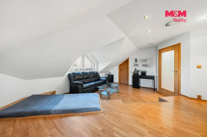 Prodej rodinného domu, Rajhrad, Dobrovského, 206 m2
