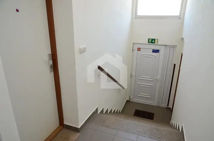 Pronájem bytu 2+kk, České Budějovice - České Budějovice 5, Ledenická, 39 m2