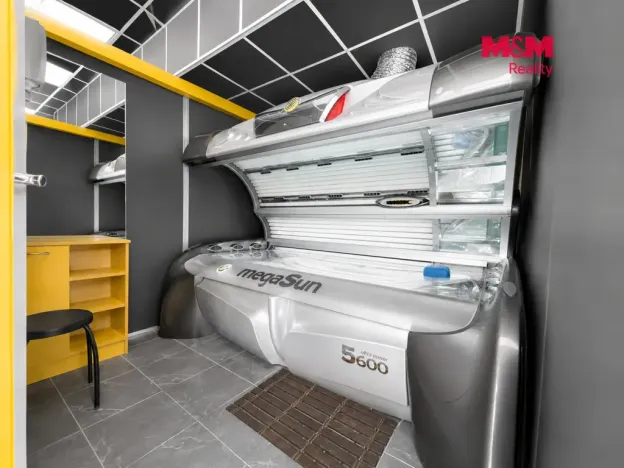 Pronájem obchodního prostoru, Orlová - Lutyně, Masarykova třída, 222 m2